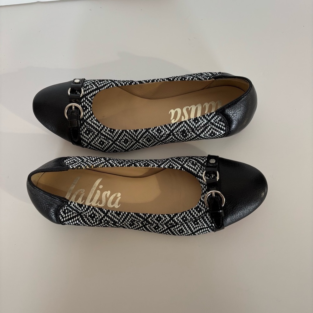 LaLisa‎ Cherish Black White Cap Toe Ballet Flats Womens Size 36 Buckle Loafers